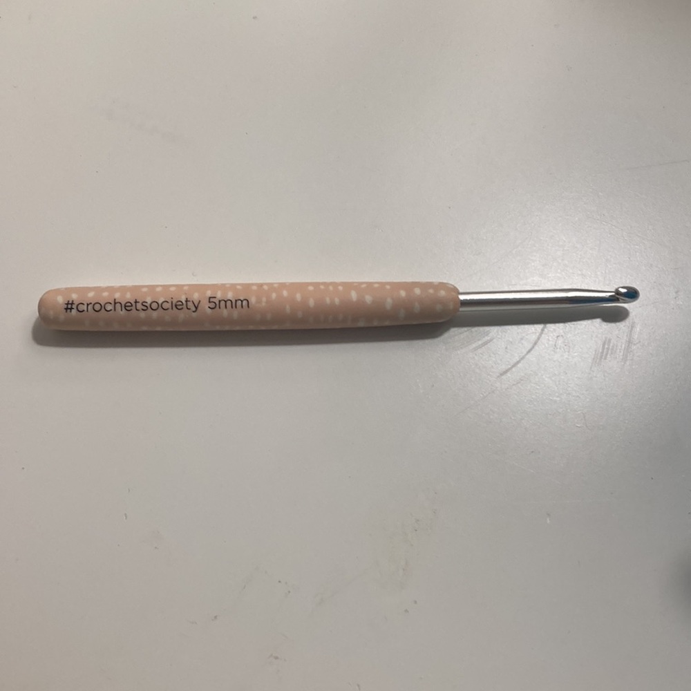 Pink and White 5mm Crochet Hook